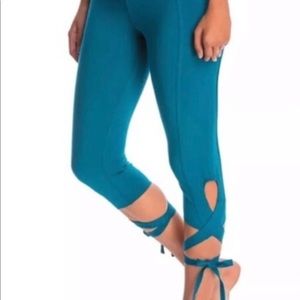 Free People movement turnout leggings